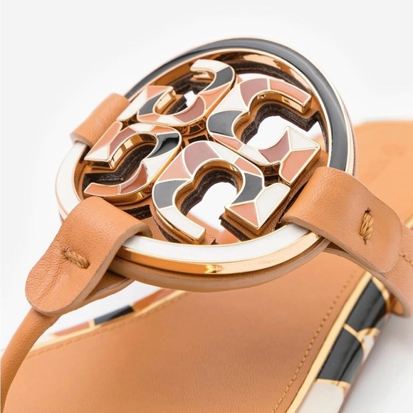 Tory Burch Enamel Miller Leather Thong Sandals Elba Camello size 6,5M. NWOT - Picture 4 of 10